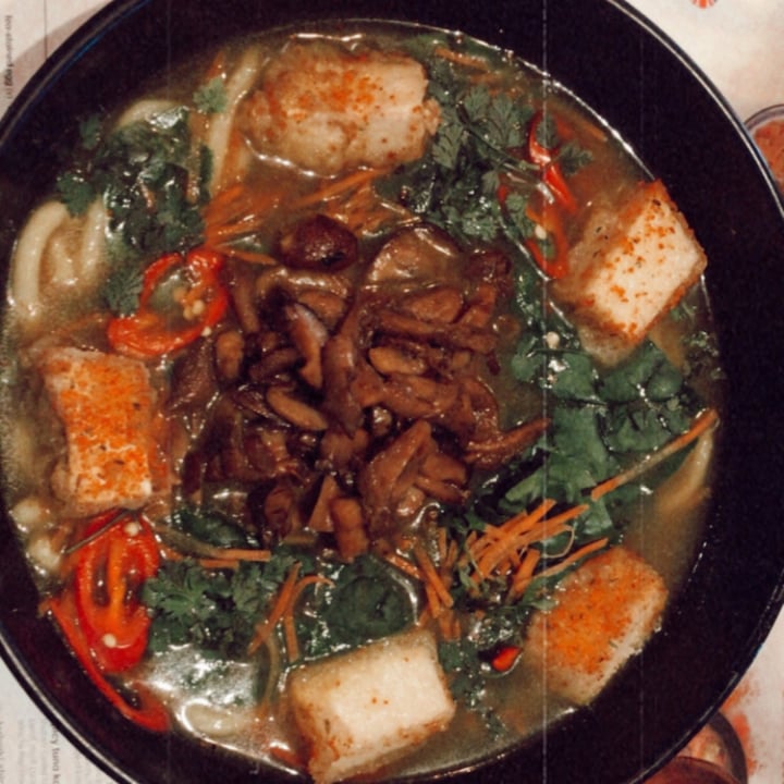 review photo of Wagamama kare burosu ramen shared by @sarabidello on 27 Nov 2021 - review