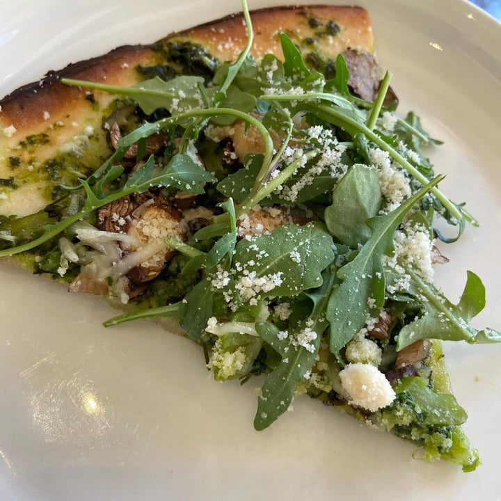 photo of Wildseed Green Forest Flatbread shared by @hannahasher on  26 Apr 2022 - review