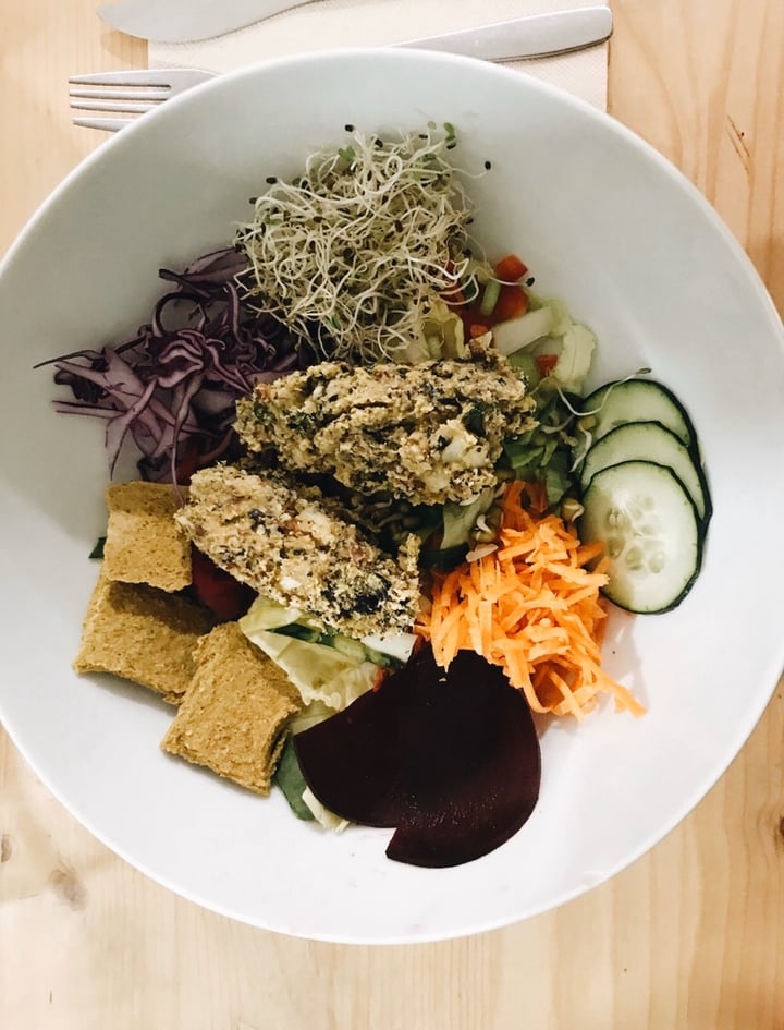 photo of Vegan and Raw Salad W Plat Based Croquettes shared by @itscat on  02 Jan 2020 - review