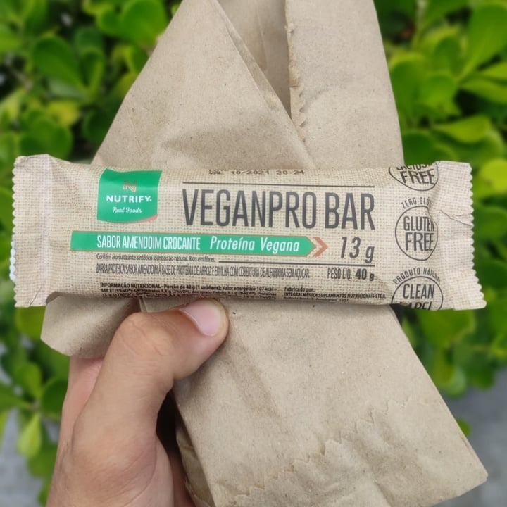review photo of Nutrify. - Food Veganpro bar Sabor amendoim crocante shared by @otoalbuqvegan on 09 Oct 2021 - review