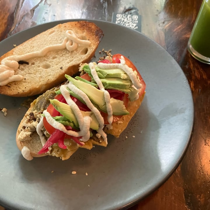 photo of Alakazam Torta de Chilaquil shared by @enriquegg on  05 Oct 2022 - review
