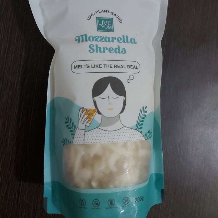 photo of Live Yum Foods Mozzarella Shreds shared by @ritikathomas on  07 Sep 2021 - review