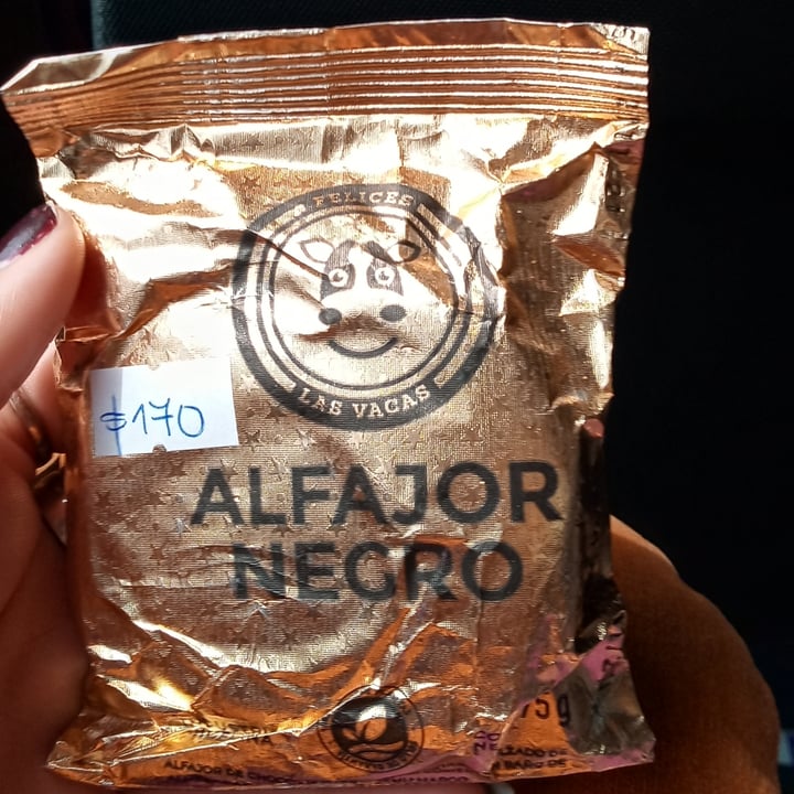 photo of Felices Las Vacas Alfajor Negro shared by @lulu19 on  14 Oct 2021 - review