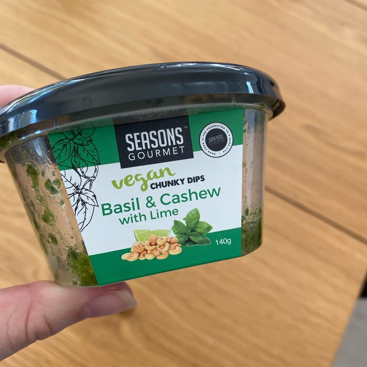 photo of Seasons gourmet Chunky Dip Basil & Cashew with Lime shared by @jeessiiccaa on  12 Mar 2022 - review