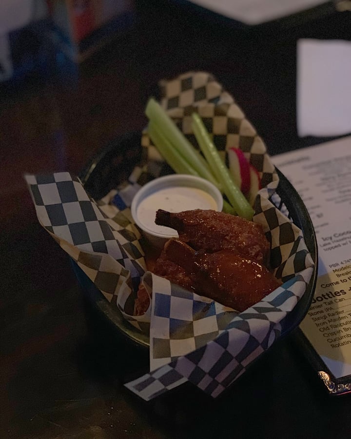 photo of Black Water Bar Buffalo Wings shared by @charlenestraw on  27 Aug 2019 - review