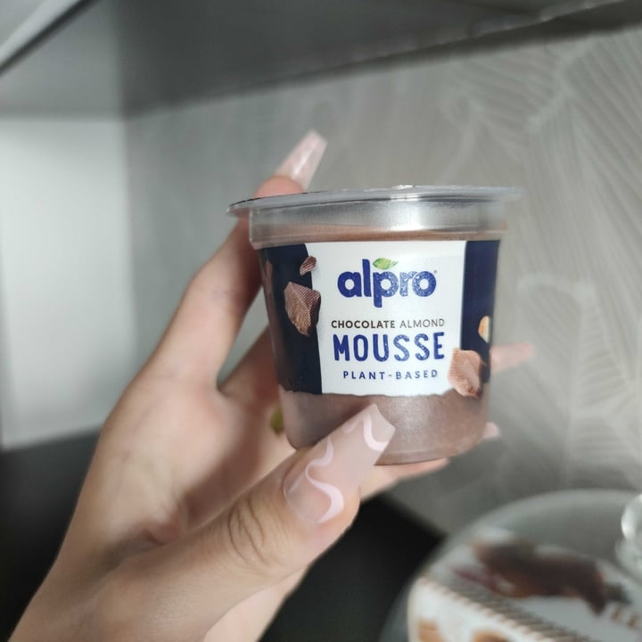 photo of Alpro Chocolate Almond Mousse shared by @joanalopez on  28 Jul 2021 - review