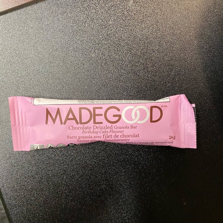 review photo of Made Good Chocolate Drizzled Granola Bars Birthday Cake Flavor shared by @biancajspag on 17 Jun 2022 - review