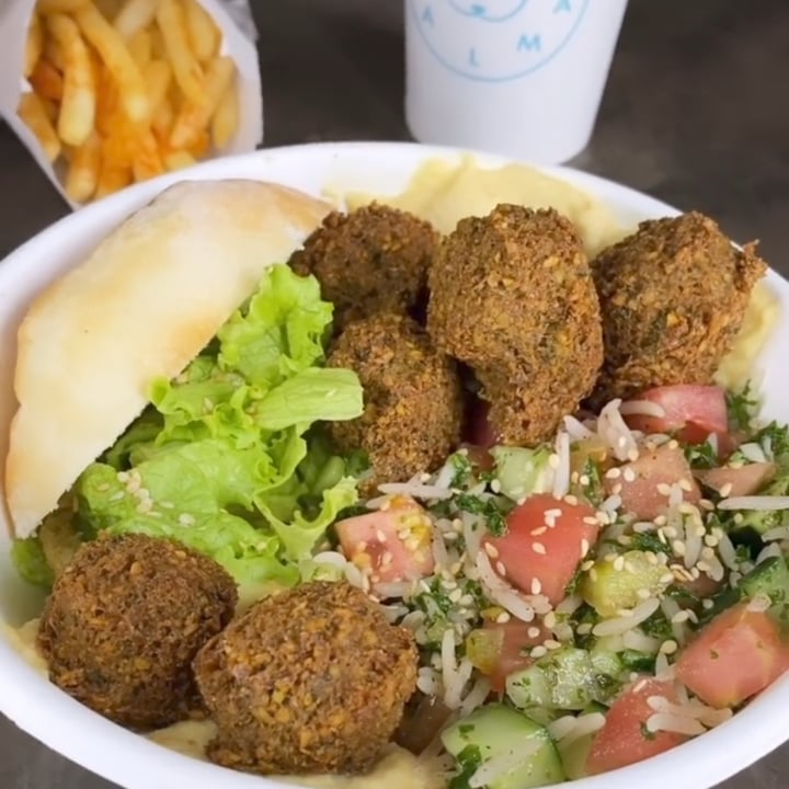 photo of Salma Falafels Bowl de tabule shared by @mrpmilo on  06 Feb 2022 - review