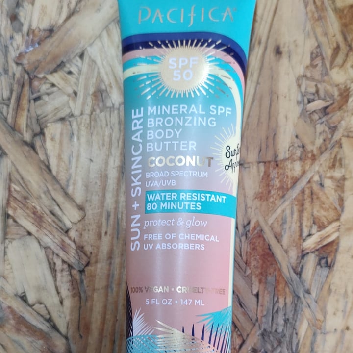 review photo of Pacifica Mineral SPF Bronzing Body Butter Coconut shared by @fedo on 14 Apr 2022 - review