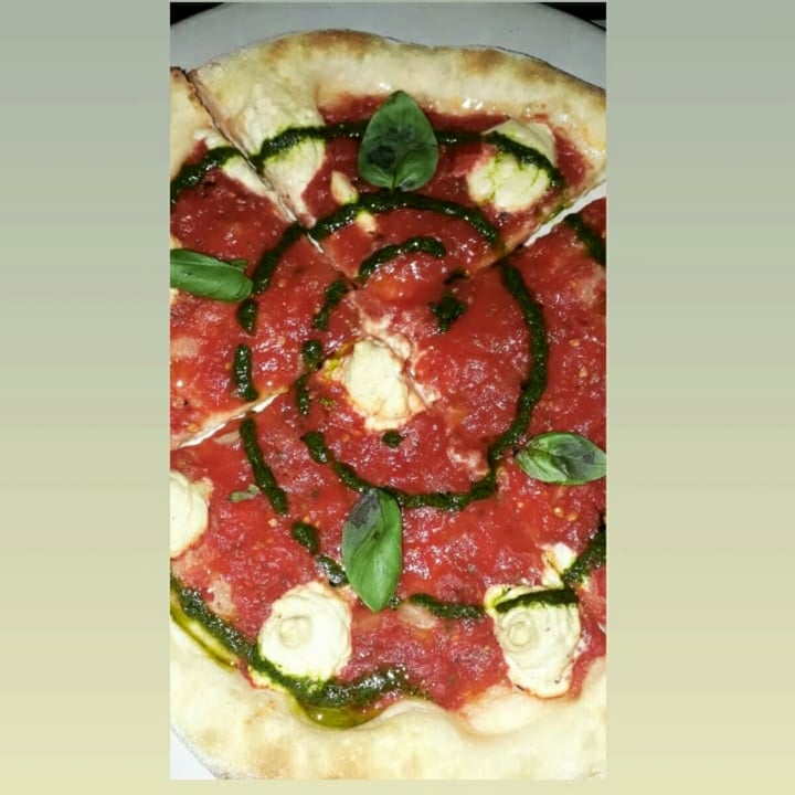 photo of Mudrá Pizza Margherita shared by @soynayme on  20 Sep 2021 - review