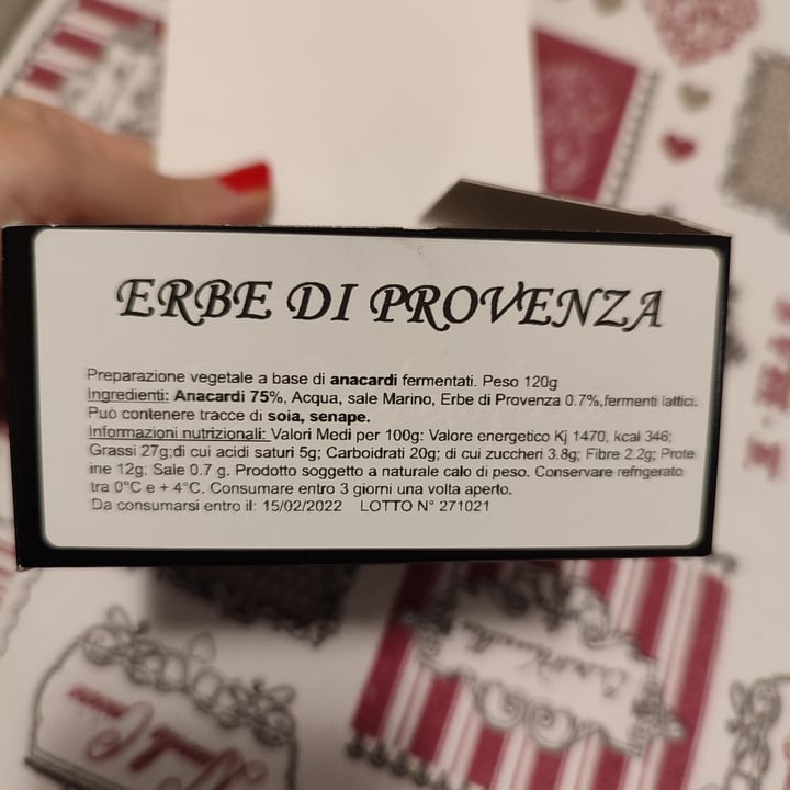 photo of Il CashewFicio Cashewttina alle Erbe di Provenza shared by @iaia82 on  19 Dec 2021 - review