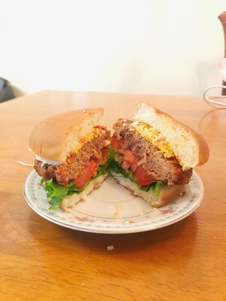 photo of Beyond Meat Beyond Burger Plant-Based Patties shared by @agonz99 on  31 Aug 2019 - review