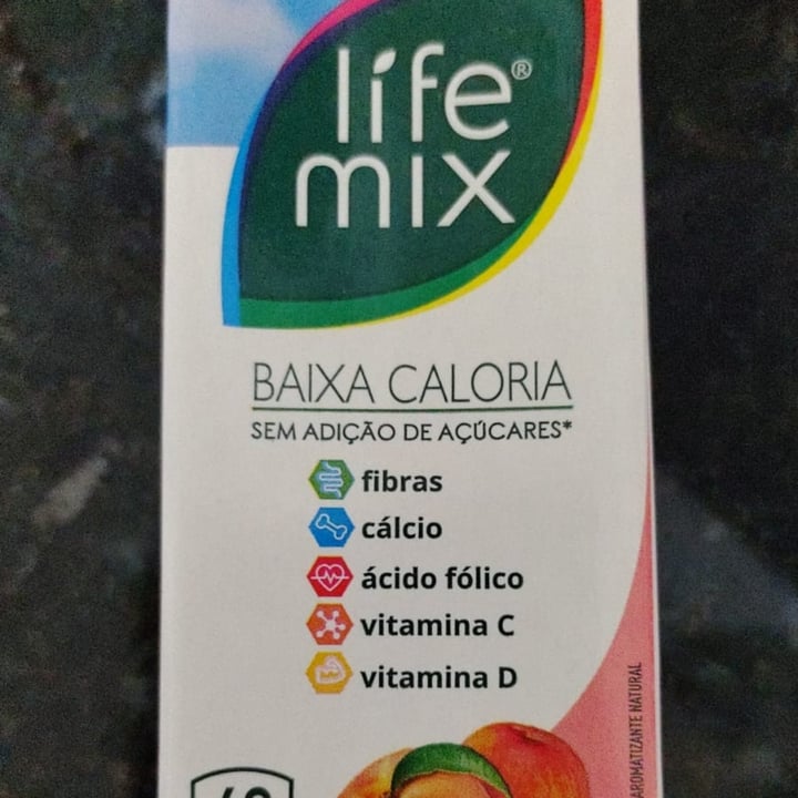 photo of Life Mix Suco de pêssego shared by @trugs on  07 May 2022 - review