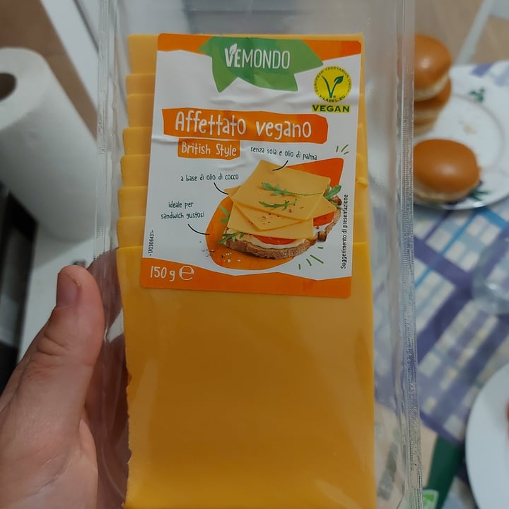 review photo of Vemondo Affettato Vegano shared by @fasveg on 26 Nov 2022 - review