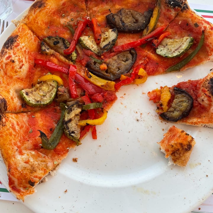 photo of Mamma Mia - Sifnos - Apollonia vegetarian pizza shared by @alicewithcats on  28 May 2022 - review