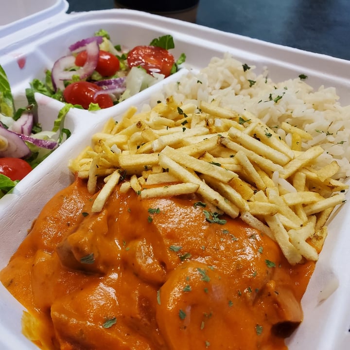 photo of FGF Vegan - Fackin Good Food 'Beef' Stroganoff shared by @getyourveggon on  09 Apr 2021 - review