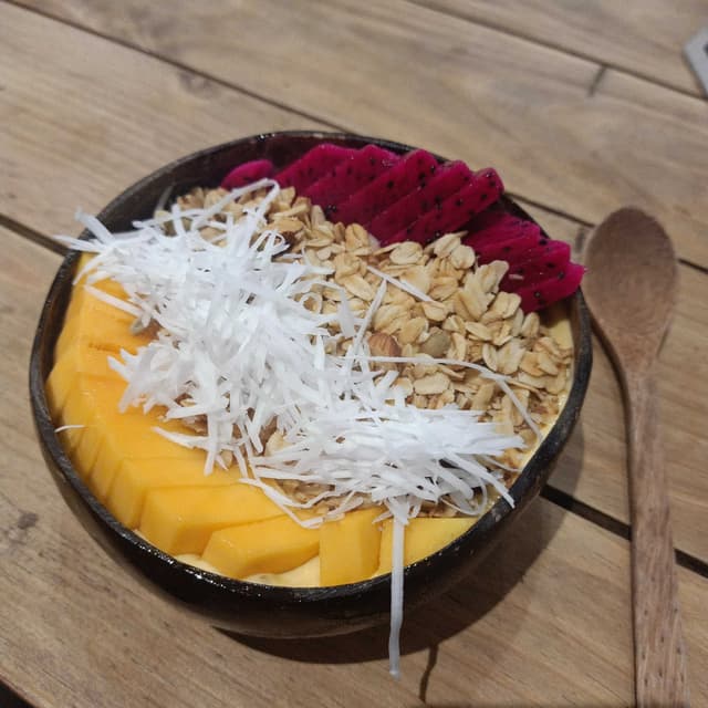 Photo of the dish “Yellow tango smoothie bowl”