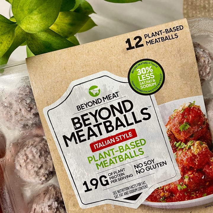 photo of Beyond Meat Beyond Meatballs Italian Style shared by @elisacasillas on  11 Sep 2021 - review