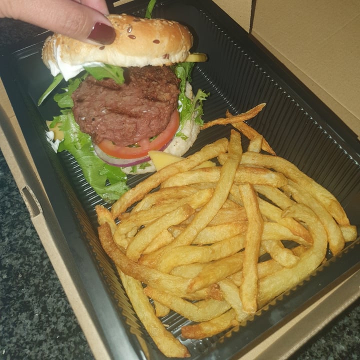 photo of Jackson’s Real Food Market Bryanston Beyond Burger shared by @sunshineyum on  27 Feb 2021 - review