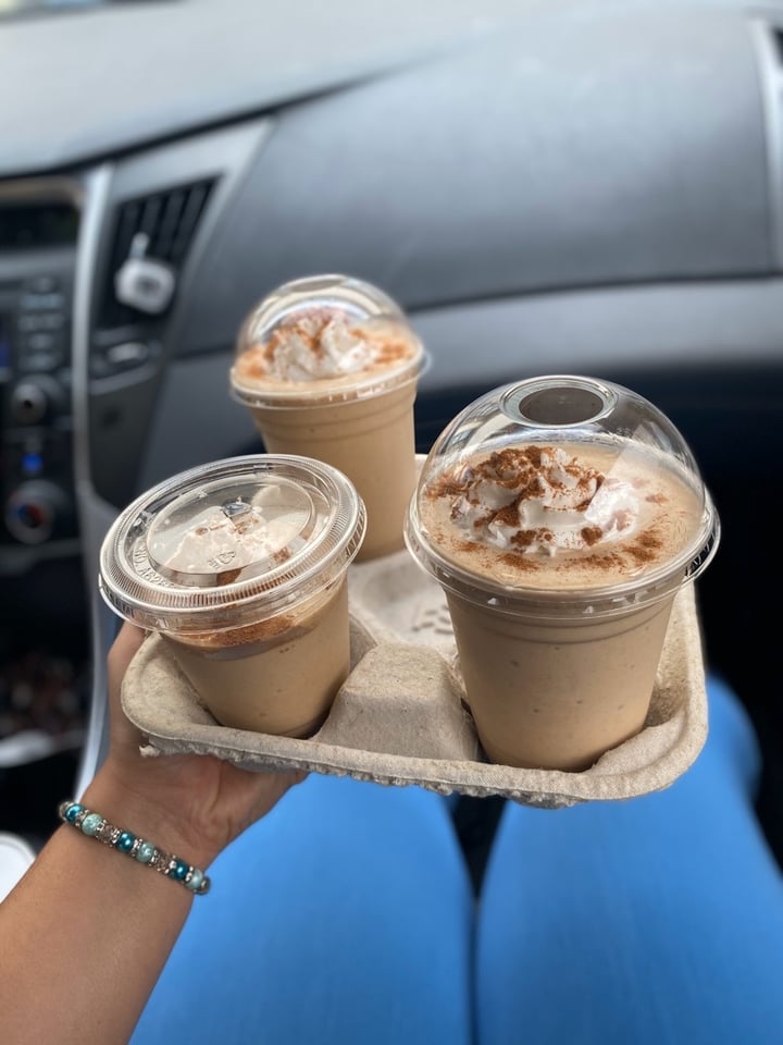 photo of Vegan International Co. Kitchen & Market Cookie Butter Mylkshake shared by @tiedyesky1 on  16 Dec 2019 - review