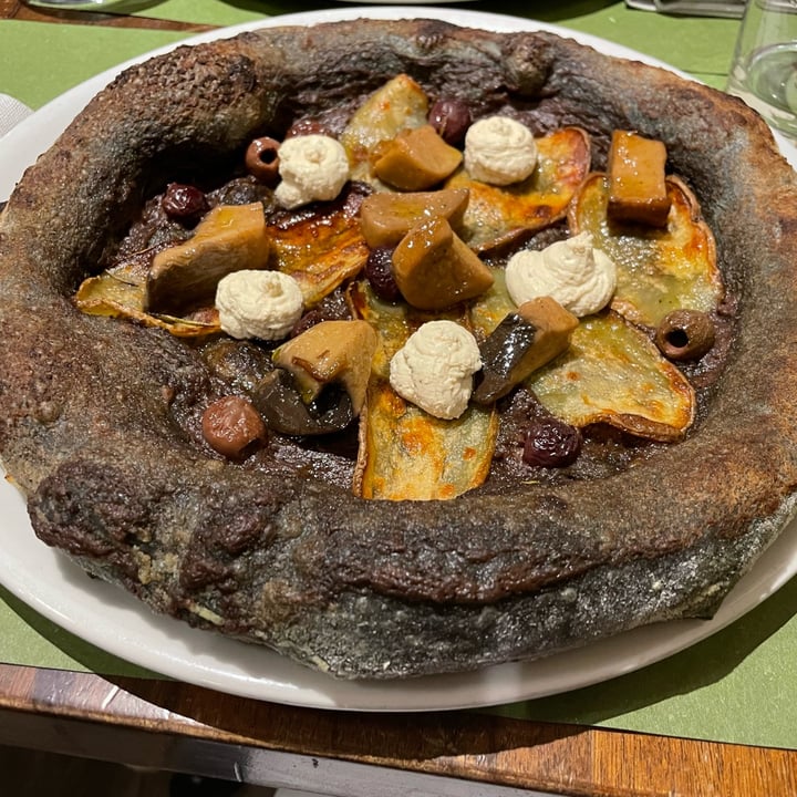 photo of Il Rovescio Pizza Alba shared by @vale95 on  10 Apr 2022 - review