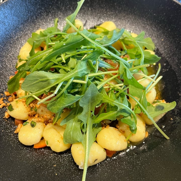photo of Stenungsbaden Yacht Club Gnocchi garlic sauce vegan version shared by @giuliawally on  08 Jun 2022 - review