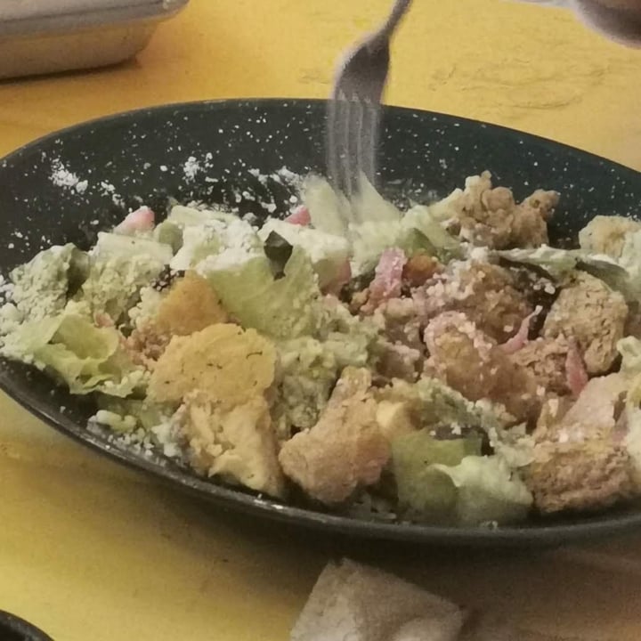 photo of Fat Vegan Ensalada César shared by @heyannie on  19 Jan 2022 - review