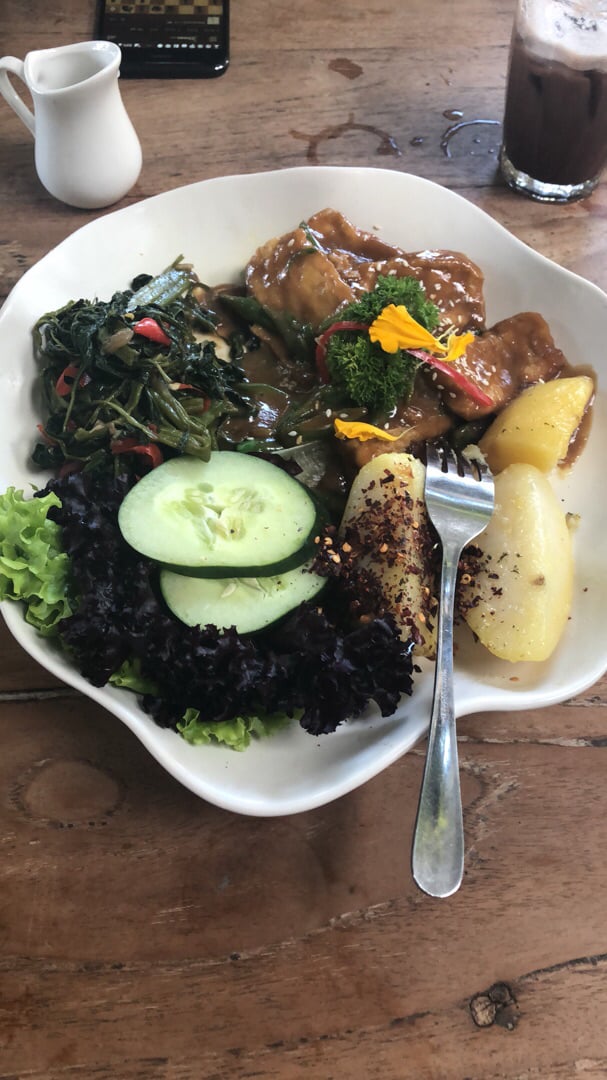review photo of Nook Something with tofu and curry shared by @rainadila on 07 Nov 2018 - review