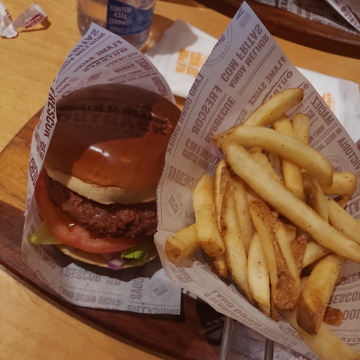 photo of Outback Aussie Plant burger shared by @brunoveg on  12 Aug 2021 - review