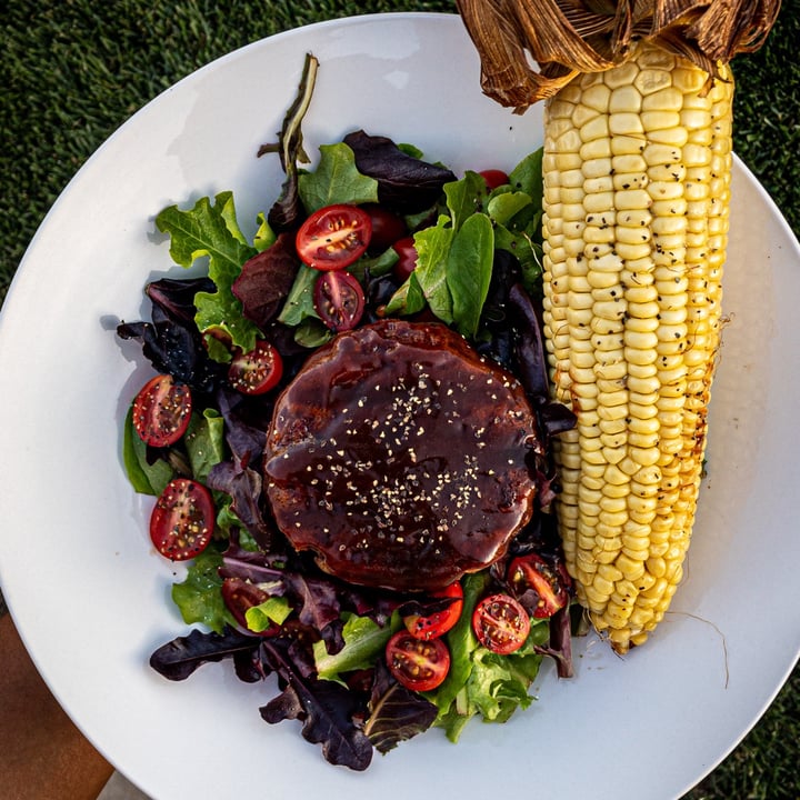 photo of Beyond Meat Beyond Burger Plant-Based Patties shared by @simplidished on  13 Feb 2021 - review