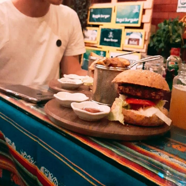 review photo of Buggie Garden (Delivery and Takeaway) Hamburguesa shared by @mishely on 21 Dec 2021 - review