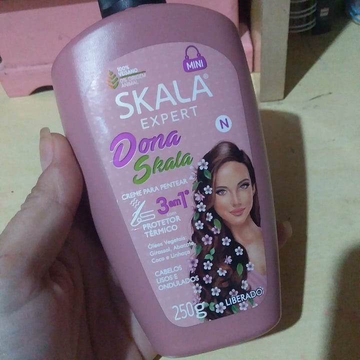 review photo of Skala Creme para Pentear Bomba de Vitaminas shared by @alinebob on 24 Aug 2021 - review