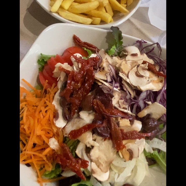 review photo of San Lorenzo Restaurant Vegan Bowl shared by @ladispensavegana on 24 Apr 2022 - review