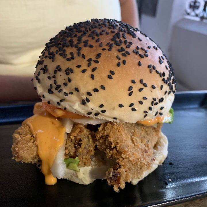 photo of Hudsons The Burger Joint (Stellenbosch) The influencer burger shared by @veggielover20 on  01 Mar 2021 - review