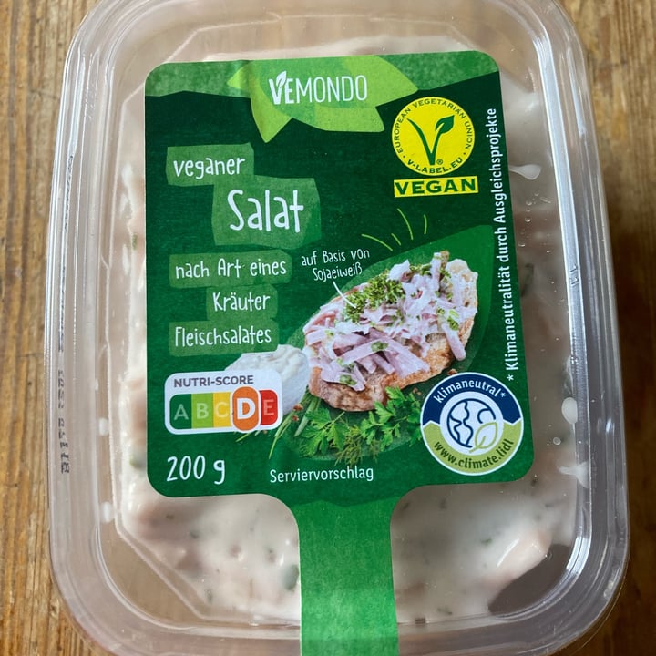 photo of Vemondo Veganer Salat nach Art Fleischsalat mit Gurke shared by @zuccharlini on  12 Apr 2022 - review