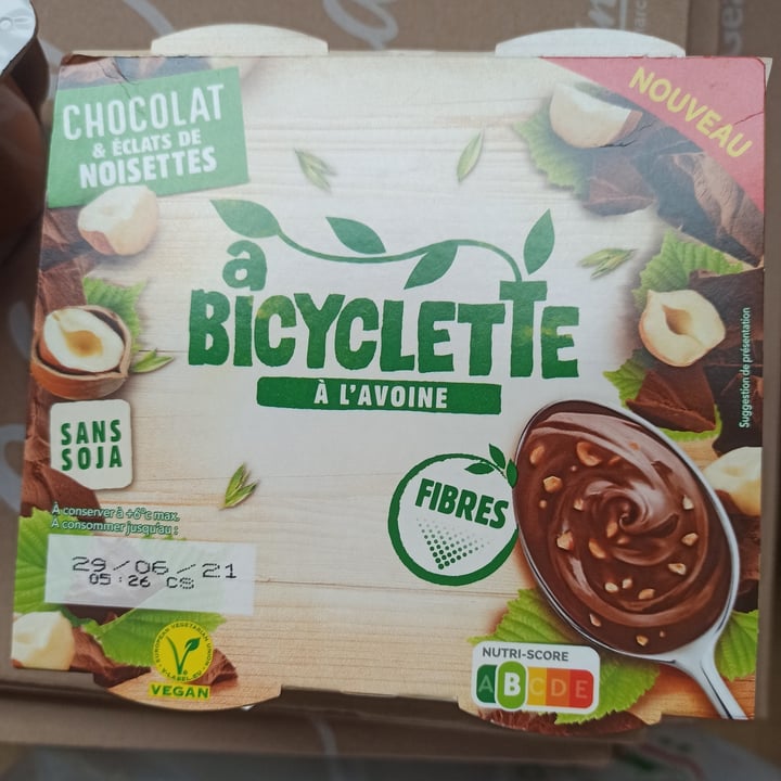 photo of a Bicyclette Yaourt avoine choco noisettes shared by @sorinaparis on  12 Jun 2021 - review