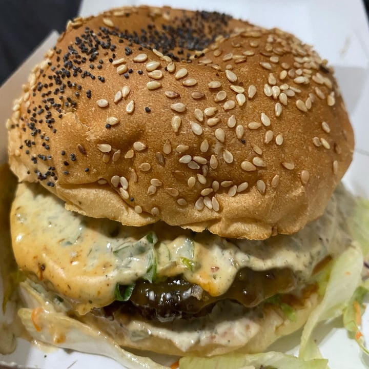 photo of Lekker Vegan Fourways Lekker Future Burger shared by @kimehra on  08 Sep 2022 - review