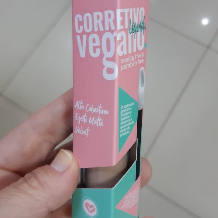 review photo of Vizzela Cosméticos Concealer/corretivo shared by @neusaborin on 06 May 2022 - review