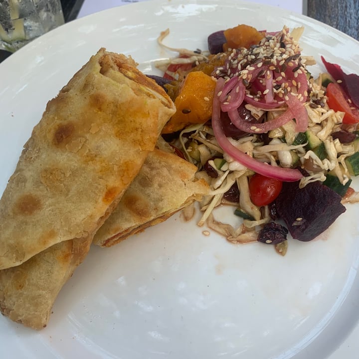photo of Chardonnay Deli Rootie and side salad shared by @bookelly8 on  04 Jan 2021 - review