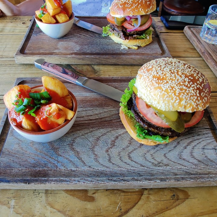 photo of Salt Lentil And Mushroom Burger With Patatas shared by @christo on  22 Oct 2022 - review