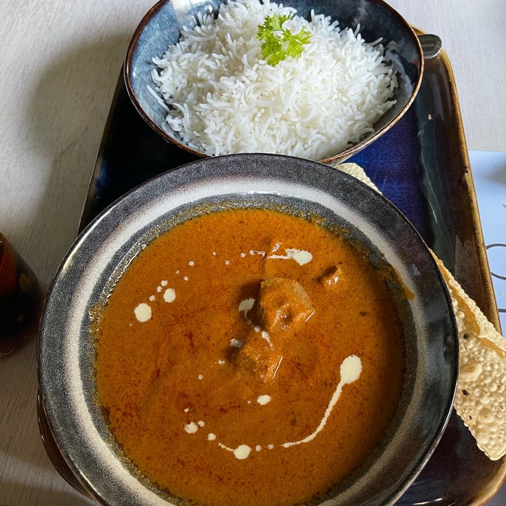 photo of Just Vegan Jumeriah Vegan Butter ChickN Curry shared by @talvegan on  08 Sep 2021 - review