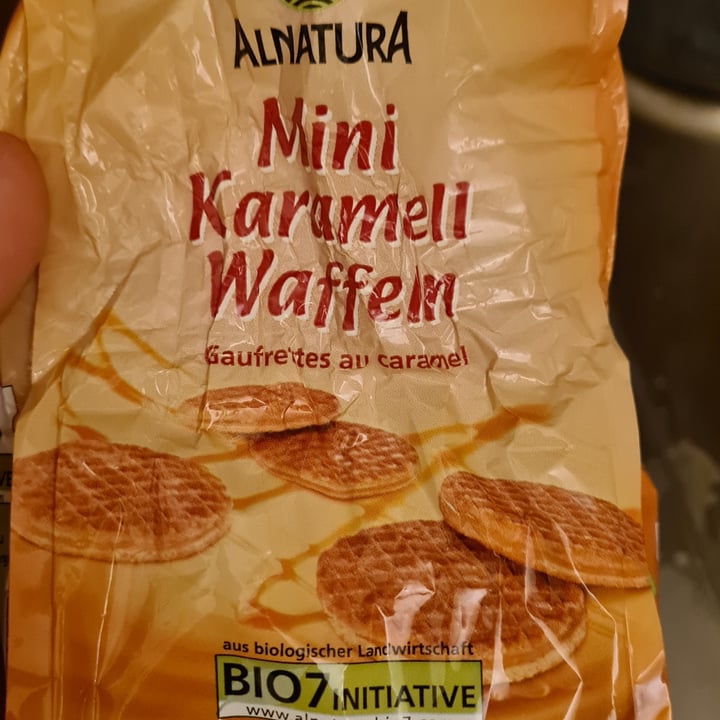 review photo of Alnatura Mini Karamell Waffeln shared by @alecolz on 01 Apr 2022 - review