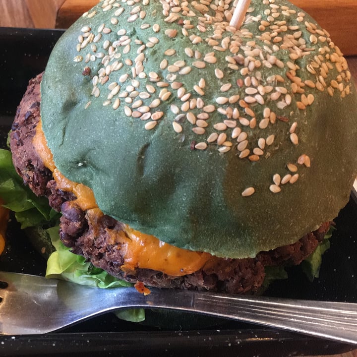 photo of Chimi Deli Cocina Natural Hamburguesa De Porotos Aduki Con Verduras shared by @majonietolamas on  26 May 2022 - review