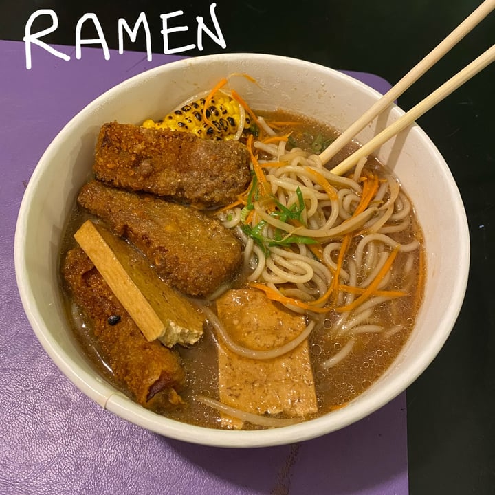 review photo of KOI Dumplings Ramen vegano shared by @belurkrt on 16 Jan 2022 - review
