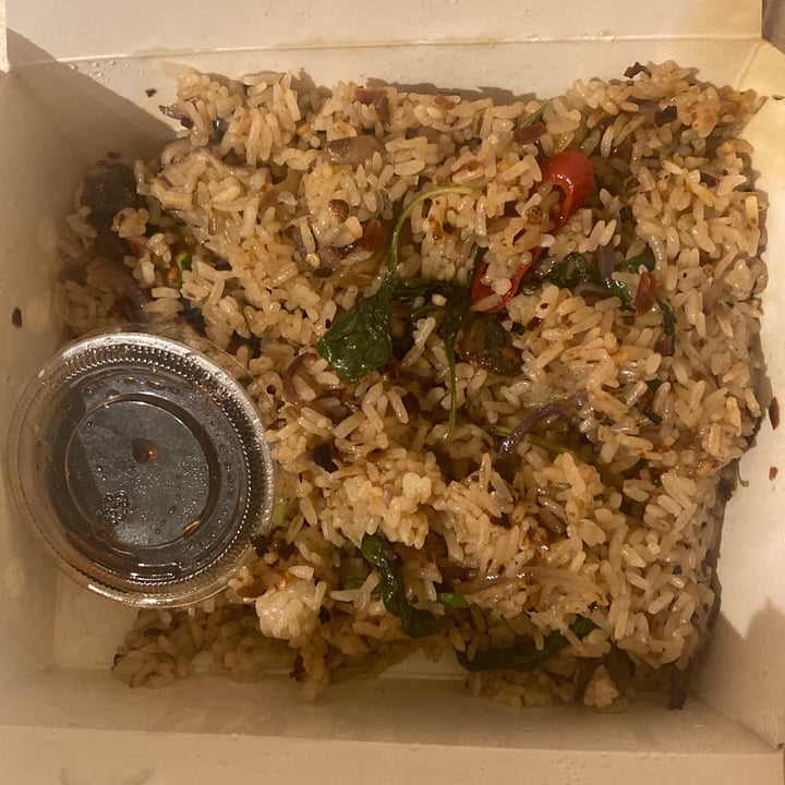 photo of Pho Oxford Wok fried rice : cơm chiên shiitake & Thai basil shared by @miyukudo on  22 Oct 2020 - review