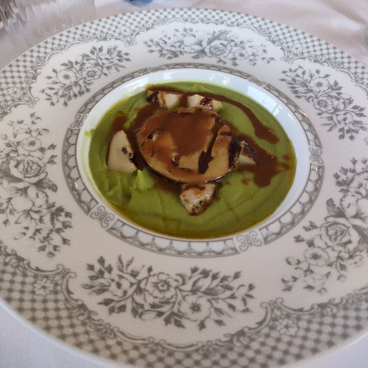 photo of Agriturismo Antichi Sapori Fungo Porcino Grigliato Con Vellutata Di Piselli shared by @valentinavalentina on  26 Aug 2022 - review
