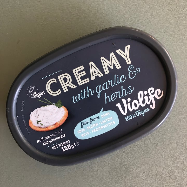 review photo of Violife Creamy With Garlic And Herbs shared by @madehhleine on 03 Sep 2021 - review