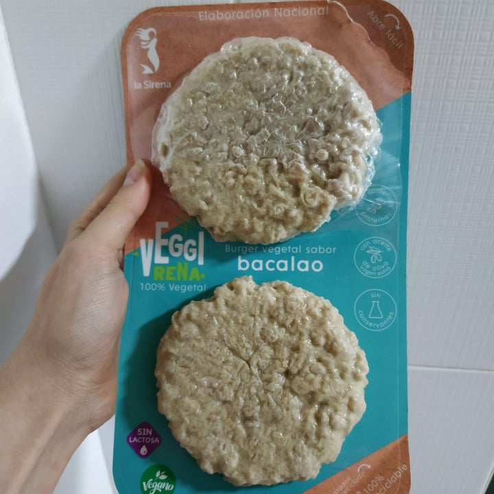 review photo of Veggi rena Hamburguesa bacalao shared by @irenedlh on 05 Oct 2021 - review