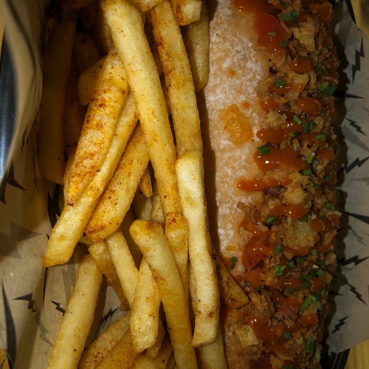 photo of German Street Food Hot Dog Falafel shared by @veronicaperez3 on  11 Oct 2020 - review