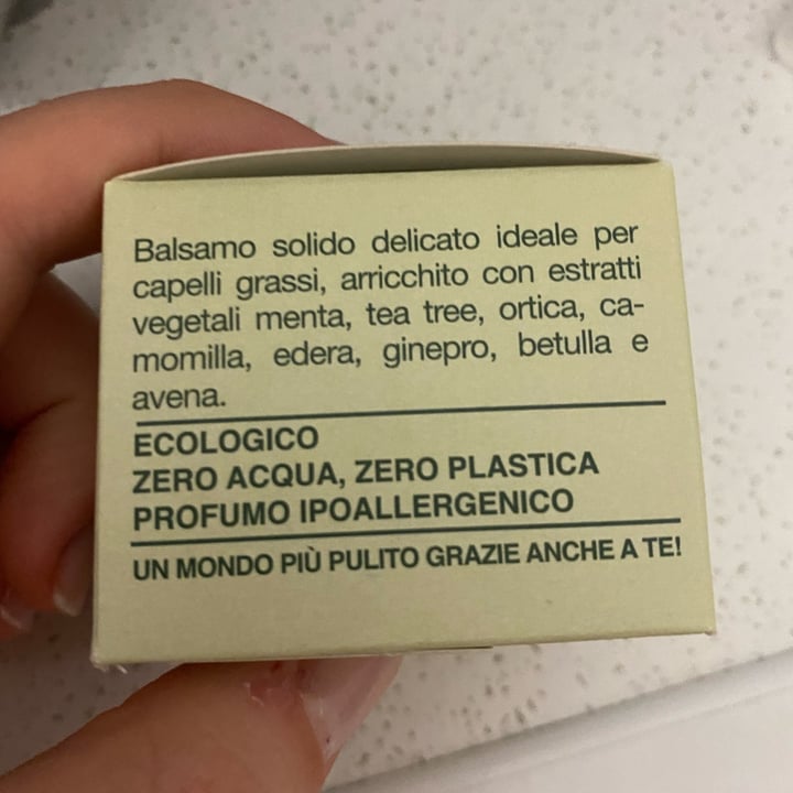 photo of Phbio Balsamo Solido per Capelli Grassi shared by @elenadale on  12 Apr 2022 - review
